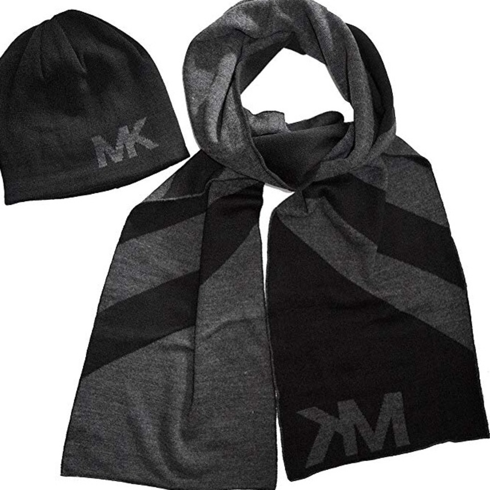 NEW‼️ MICHAEL KORS 2-PIECE HAT & SCARF SET